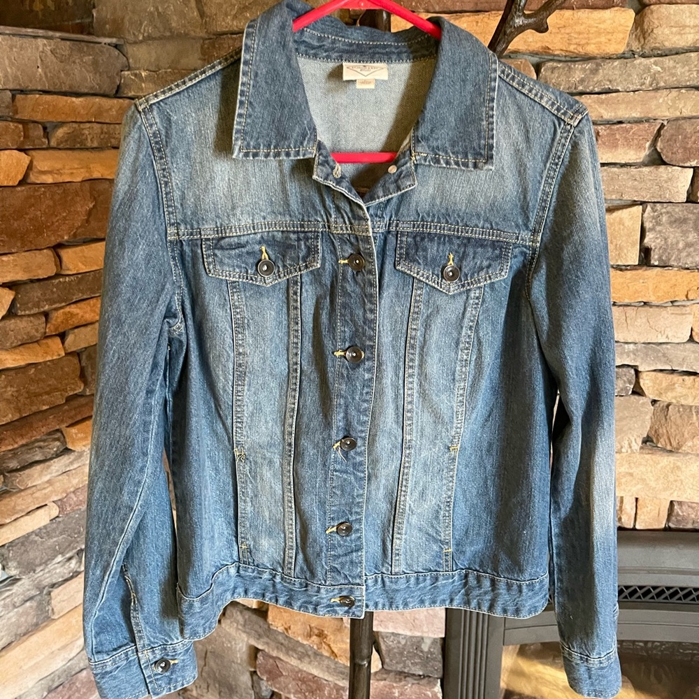 St. John’s Bay Jean Jacket with long sleeves for a tall girl!!
